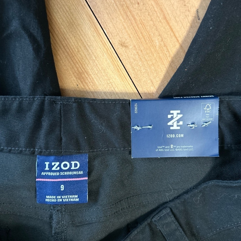 IZOD Black Skinny Stretch Slacks/Pants - Picture 8 of 8